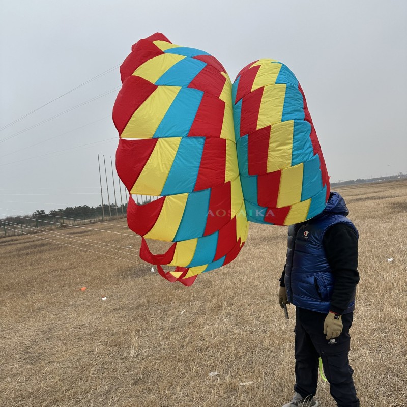 A 1.7meter-diameter turbine kite 40d ripstop nylon 