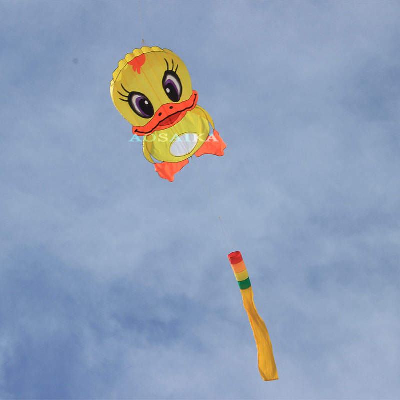 New Arrival Soft Inflatable 160*200cm Little Yellowe Duck Kite Polyester cloth Adults High Quality Colorful Animal Show Kites 