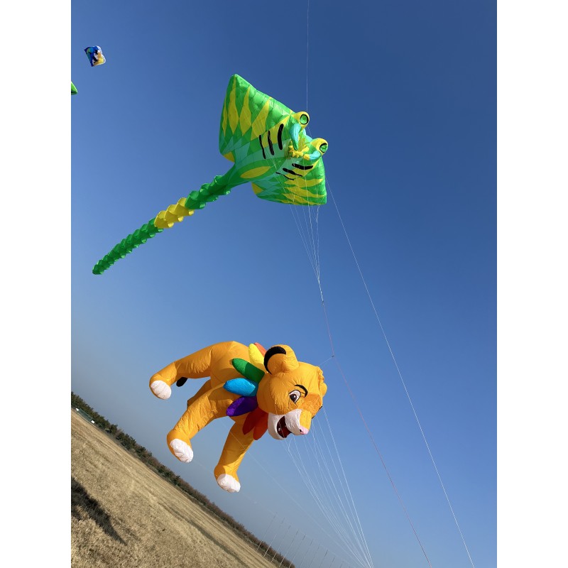 5M lion king kite pendant 