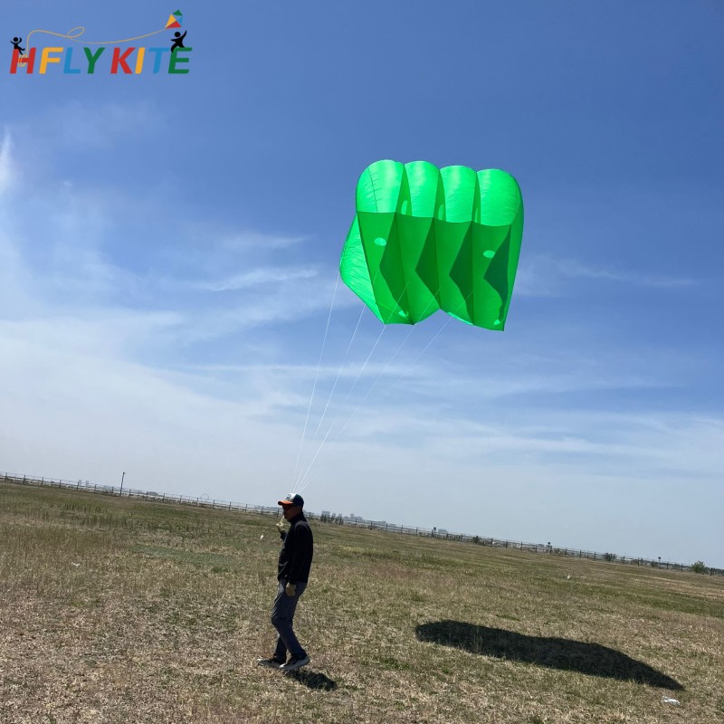 12 sq.m lifter pilot kite