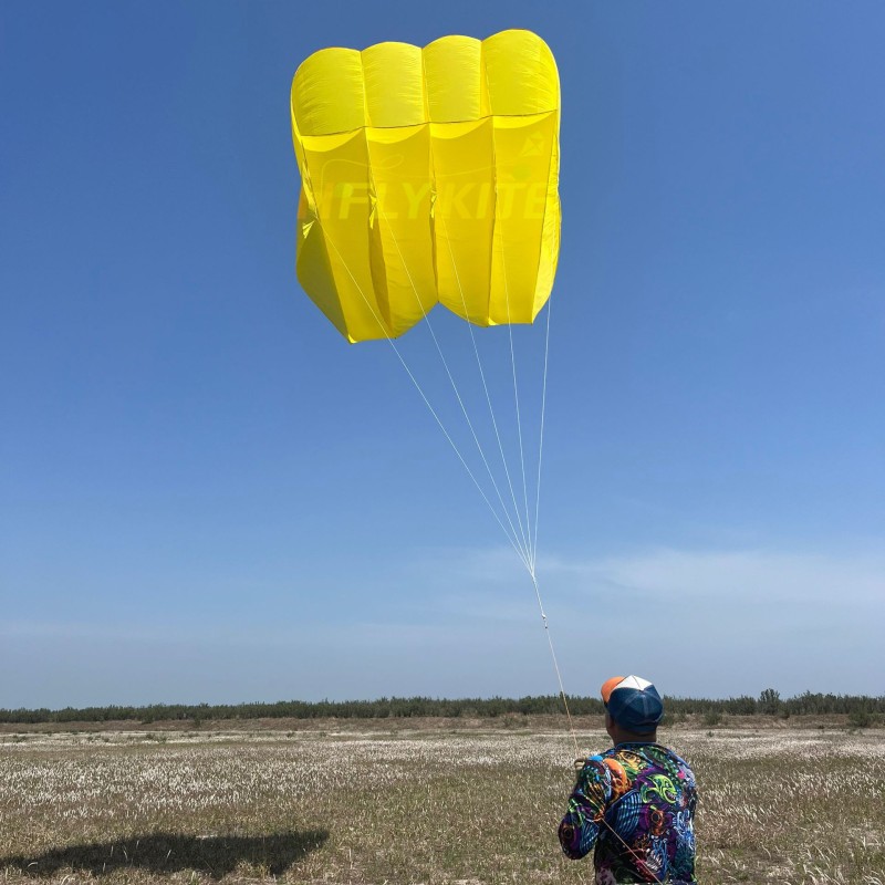 12 sq.m lifter pilot kite 
